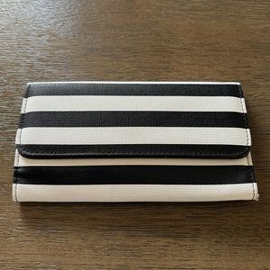Kut from the kloth black and white wallet